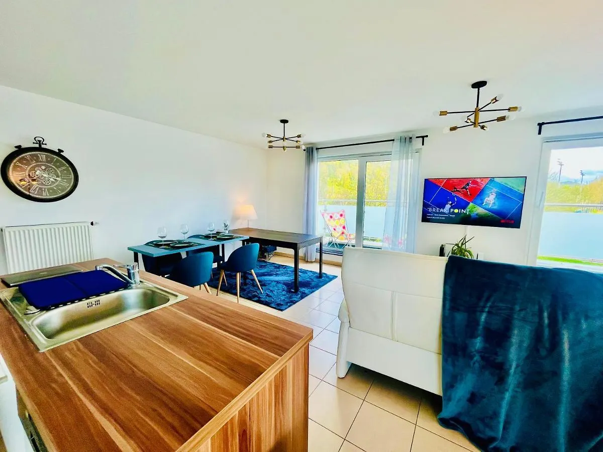 Luxembourg City - 70M2 - Easy Parking - Bus - 2 Tvs - Between City And Forest Apartment