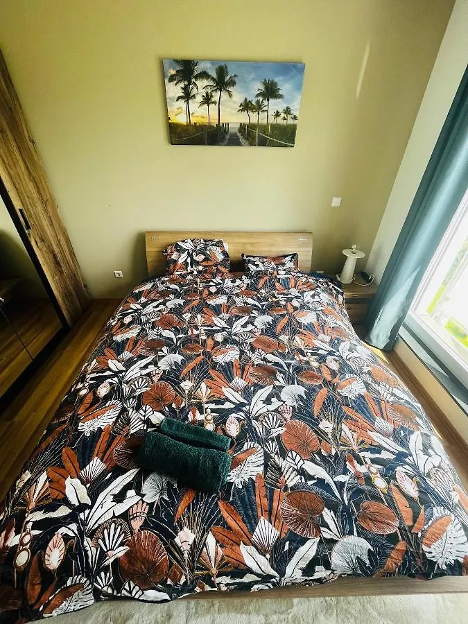 Luxembourg City - 70M2 - Easy Parking - Bus - 2 Tvs - Between City And Forest Apartment 0*,  Luxembourg